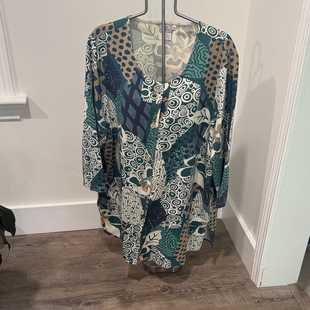 Hot Cotton button-up tunic top